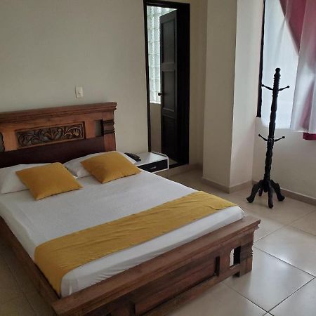 Hotel Cataluna Перейра Екстериор снимка
