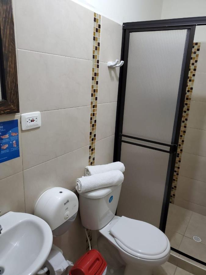 Hotel Cataluna Перейра Екстериор снимка