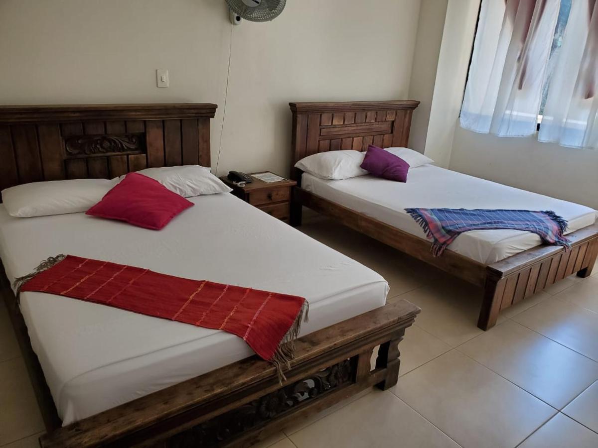 Hotel Cataluna Перейра Екстериор снимка