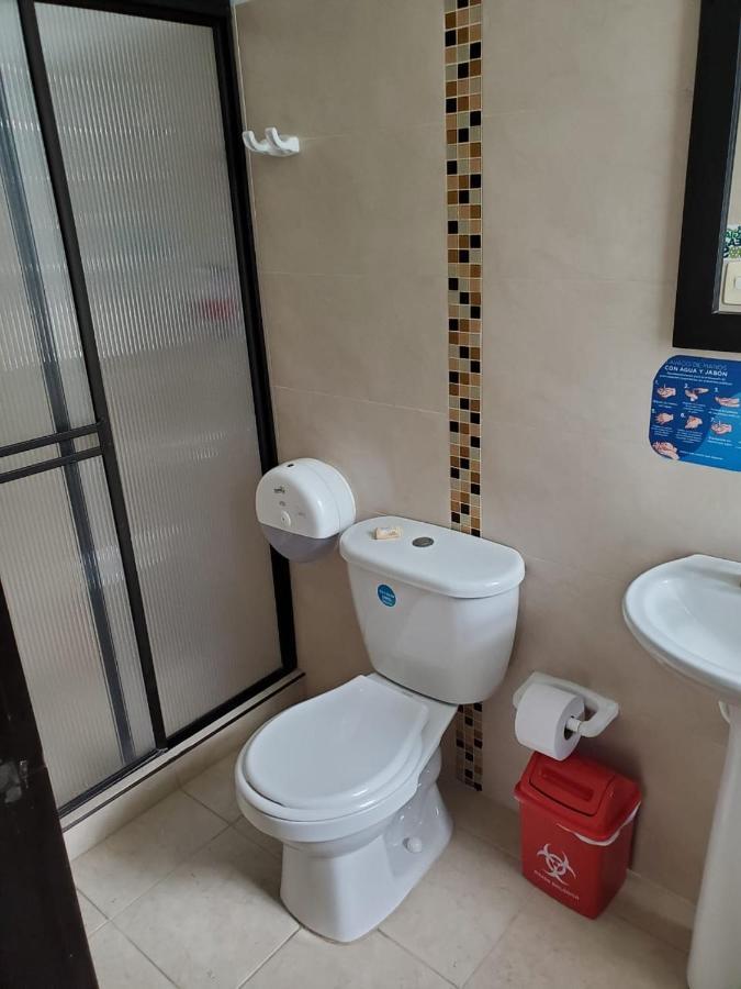 Hotel Cataluna Перейра Екстериор снимка
