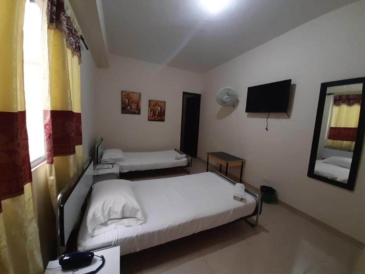 Hotel Cataluna Перейра Екстериор снимка